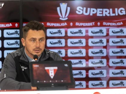 Falimentul proiectului Meszar, la UTA! Poenaru profită de faptul că nu i s-a impus obiectiv: „Play-off-ul îl dorim noi , ca vestiar”