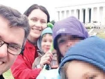 FAMILIA BODNARIU SE ÎNTOARCE ÎN ROMÂNIA