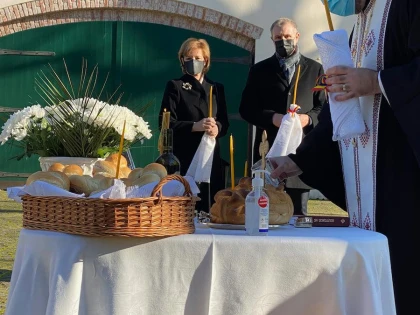 Familia Regală a României a organizat un parastas la Săvârşin, la 3 ani de la moartea Regelui