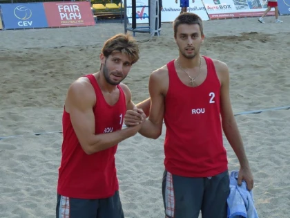 FAN ARAD ARE PATRU JUCĂTORI LA BALCANIADA DE VOLEI PE PLAJĂ