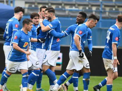 Farul o demolează pe FC Botoșani, iar campioana întrerupe seria pozitivă a Chindiei