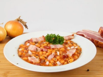FASOLE CU BACON