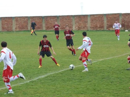 FAVORITELE S-AU IMPUS PE LINIE IN ETAPA DIN LIGA 4 ARAD. REZULTATE SI CLASAMENT