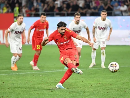FCSB câștigă derby-ul cu CFR, la revenirea în Ghencea! SuperLiga la zi - rezultate și clasament