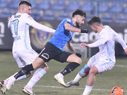 FCSB - Farul, derby-ul weekend-ului în fotbalul românesc. Liderul CFR se poate desprinde
