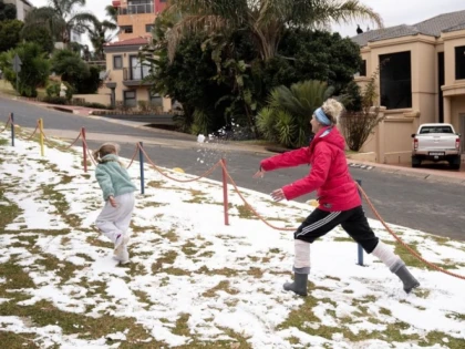 Fenomen meteo rar, în Africa de Sud! A nins pentru prima dată în 11 ani