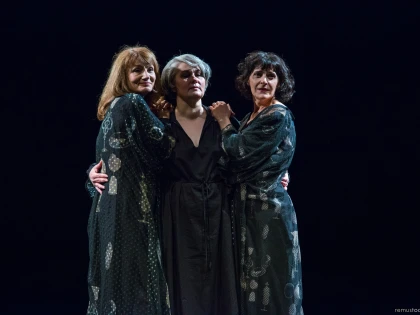 Festivalul Internațional de Teatru Nou – Arad 2026 debutează cu o zi-maraton dedicată dramaturgiei contemporane