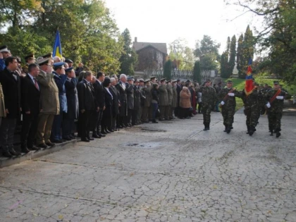 FESTIVITATE DE ZIUA ARMATEI IN PARCUL EMINESCU (FOTO)