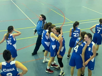 Fetele de la CSŞ Gloria, prima victorie sub coş la U18! Băieţii de la Valbon - succese categorice (FOTO)