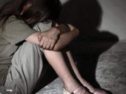 FETIȚE DIN ARAD, VIOLATE DE UN OM DE AFACERI DIN TIMIȘOARA