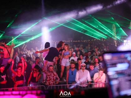Final spectaculos la Arad Open Air: ultima zi de festival pentru petrecăreții din vestul țării