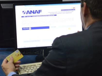 Fiscul arădean solicită contribuabililor înrolarea în Spaţiul Privat Virtual