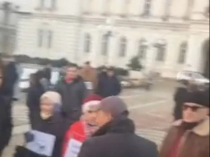 Foarte puţini arădeni au ieşit la protestele de duminică seara