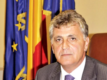 Fostul ministru al Apărării, Mircea Duşa, a murit la 67 de ani
