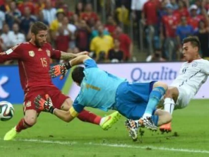 FOTBAL - CM 2014: CHILE - SPANIA 2-0 SI CAMPIOANA MONDIALA PLEACA ACASA (VIDEO)