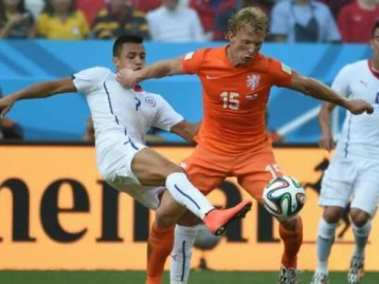 FOTBAL - CM 2014: OLANDA INVINGE CHILE CU 2-0 SI CASTIGA GRUPA B