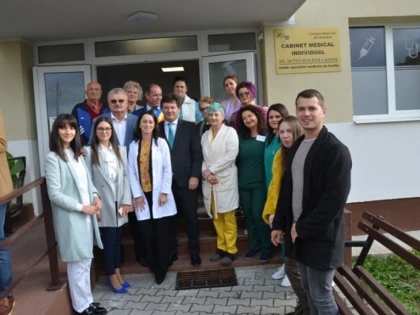 (FOTO) A fost inaugurat noul dispensar uman din Beliu, investiție realizată din fonduri guvernamentale