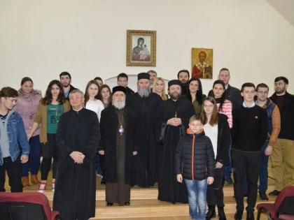 (FOTO) A INCEPUT O NOUA EDITIE A FESTIVALULUI FILOCALIA DIN ARAD
