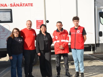 (FOTO) Caravana de Sănătate a ajuns la Târnova