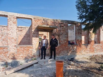 (FOTO) Dispensarul din Gurba se reabilitează cu fonduri de la guvern