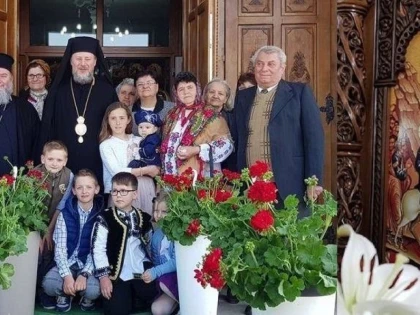 (FOTO) Duminica Floriilor. Parohia Grădiște II și-a serbat pentru prima dată hramul bisericii ”Intrarea Domnului în Ierusalim”