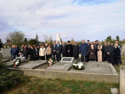 (FOTO) Eroii români, comemoraţi de "Ziua morţilor" în Ungaria 
