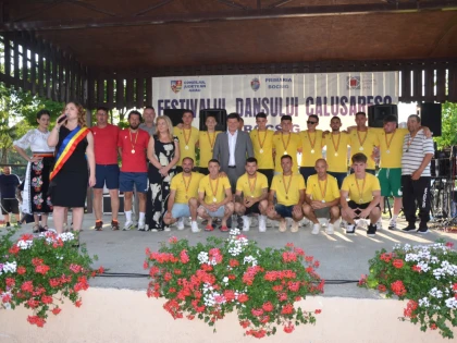 (FOTO) Festivalul „Dansului Călușeresc” din Bocsig a adus fiii satului acasă