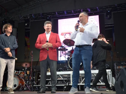 (FOTO) Festivalul de la Sebiș a adunat mii de spectatori în trei zile de sărbătoare