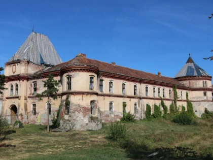 (FOTO) Fragmente sculpturale de excepție, identificate în urma cercetărilor de la Cetatea Ineului