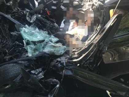 (FOTO) Grav accident de circulație, în zona localității Milova! Un bărbat decedat și o femeie preluată de elicopterul SMURD