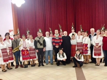 (FOTO) Hram și serbări de iarnă pentru românii din Ungaria