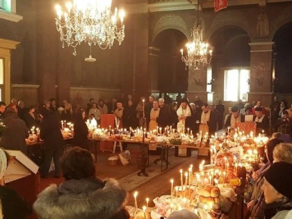 (FOTO) Moșii de iarnă. PS Emilian Crișanul: ”Ne rugăm pentru sufletele celor adormiți fiindcă îi iubim, iar iubirea este mai tare decât moartea”