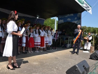(FOTO) Nedeia de la Tăcășele: a 102-a ediție - un eveniment cultural de neuitat