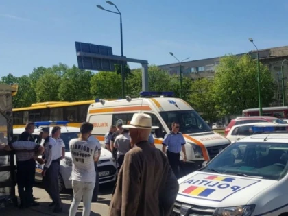 (FOTO) O nouă altercație la barul ”Unic”! Salvarea și trei echipaje de poliție, la fața locului