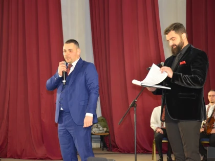 (FOTO) O nouă ediție de succes a Festivalului Concurs Național de Folclor „La Poalele Dealului Pleșa”