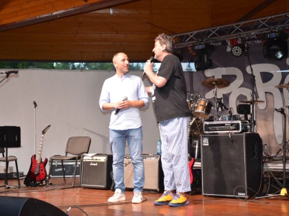 (FOTO) Parada Clătitelor a adunat mii de oameni la Moneasa