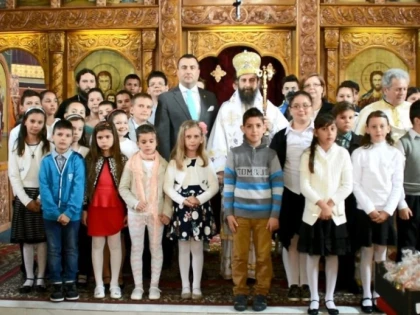(FOTO) Paștile la comunitatea istorică românească din Ungaria  
