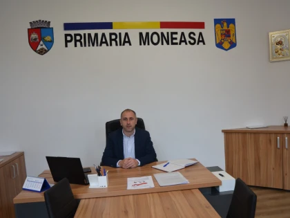 (FOTO): Primarul Doru Miron: „În Moneasa mai sunt multe de făcut, dar muncim zi de zi pentru cetățeni”