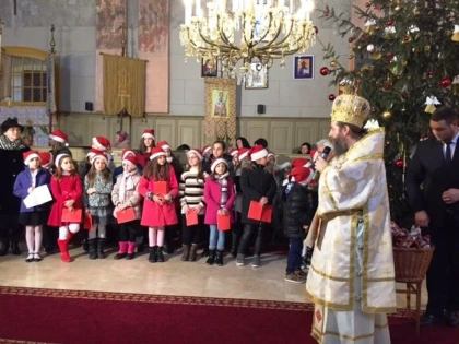 (FOTO) ”Sfântul Nicolae”, la românii din Ungaria: hram, concert și evocare