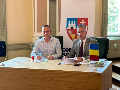 (FOTO) Sorin Dănilă, primarul comunei Apateu: „Dacă ai echipă bună și un consiliu local care să țină la comunitate învingi orice“