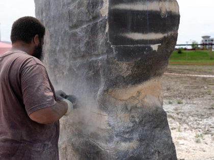 (FOTO) Tabăra de Sculptură organizată de Hub Cultural mARTA, în noul parc ARED UTA