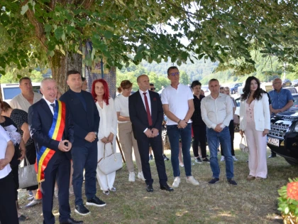 (FOTO) Tradiția continuă la Avram Iancu: Nedeia de la Tăcășele a adunat peste 3.000 de participanți