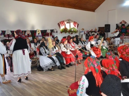 (FOTO) Un popor fără tradiții și obiceiuri, în timp, dispare ca nație