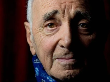 Franța îi va aduce un omagiu național lui Charles Aznavour