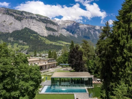 Frații Dedeman au cumpărat un resort de hoteluri în Alpii Elveției