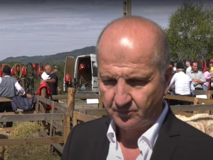 Fraudă cu fonduri europene în județul Arad. Cel mai mare crescător de ovine din România a fost reținut