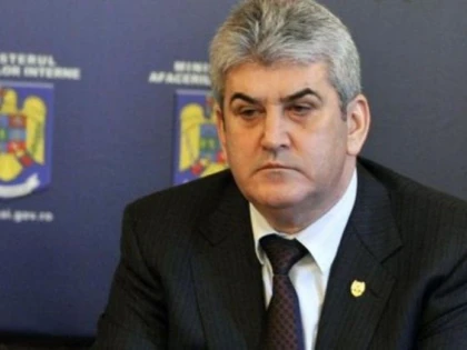 GABRIEL OPREA: 11.000 DE POLITISTI VOR ACTIONA LA NIVEL NATIONAL PENTRU PERIOADA SARBATORILOR PASCALE