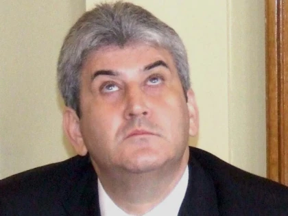 GABRIEL OPREA, ACUZAT DE UCIDERE DIN CULPĂ ÎN CAZUL POLIȚISTULUI GIGINĂ