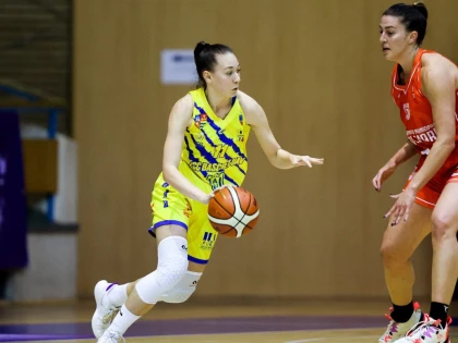 "Galben-albastra" Teodora Manea joacă în Mongolia, cu naţionala de 3x3