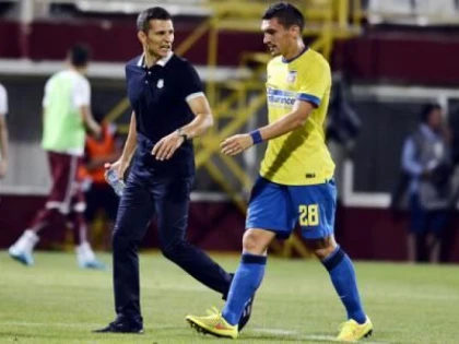 GALCA ASTEAPTA DE LA STEAUA O VICTORIE CLARA CU STROMSGODSET